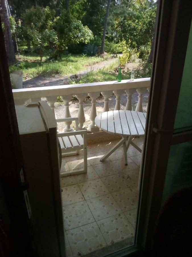 Savannah Cottages Mombasa Ngoại thất bức ảnh
